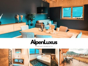 AlpenLuxus presents GLETSCHERBLICKSTUBE - Sunny Balcony und Car Park